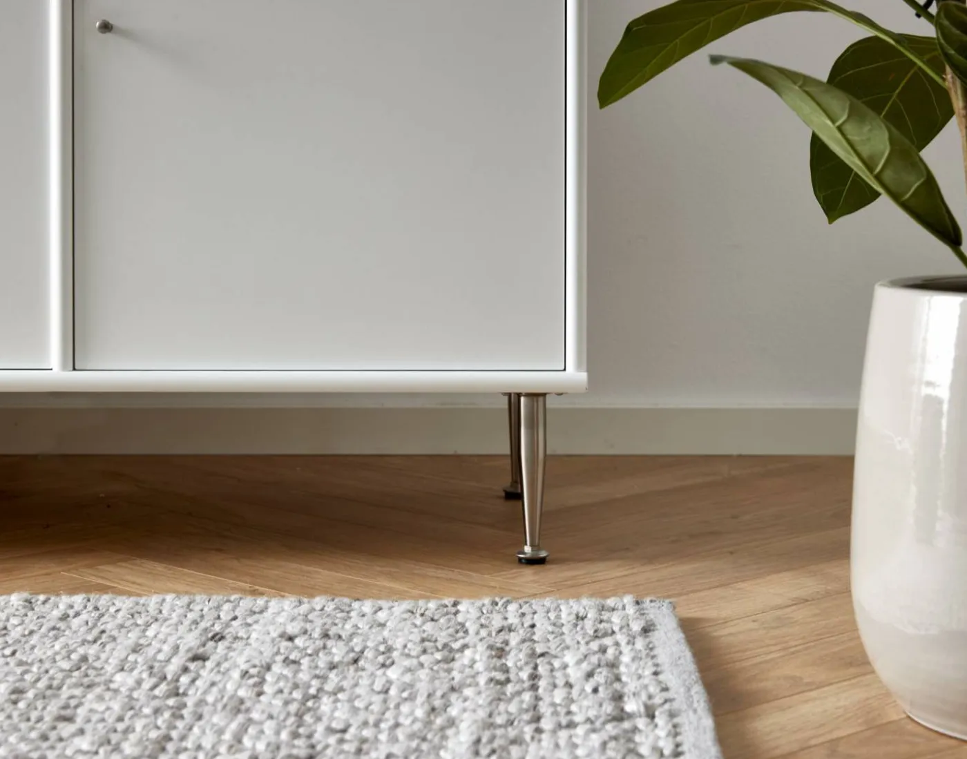 Mistral AV/Kubus/Classic 179 Ben till hylla grundmodul