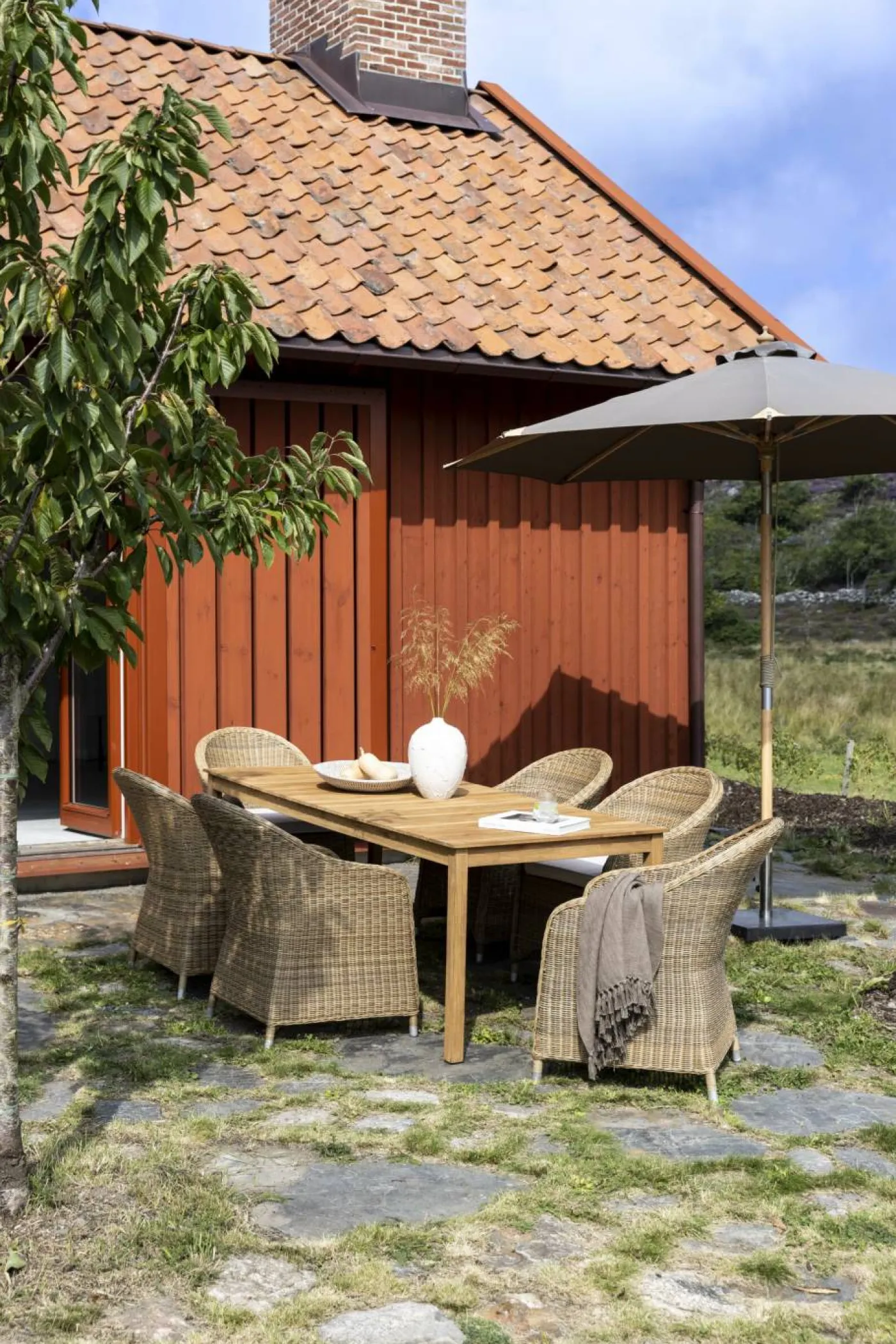 Sigrun Trädgårdsbord 210 x 90 x 75 cm